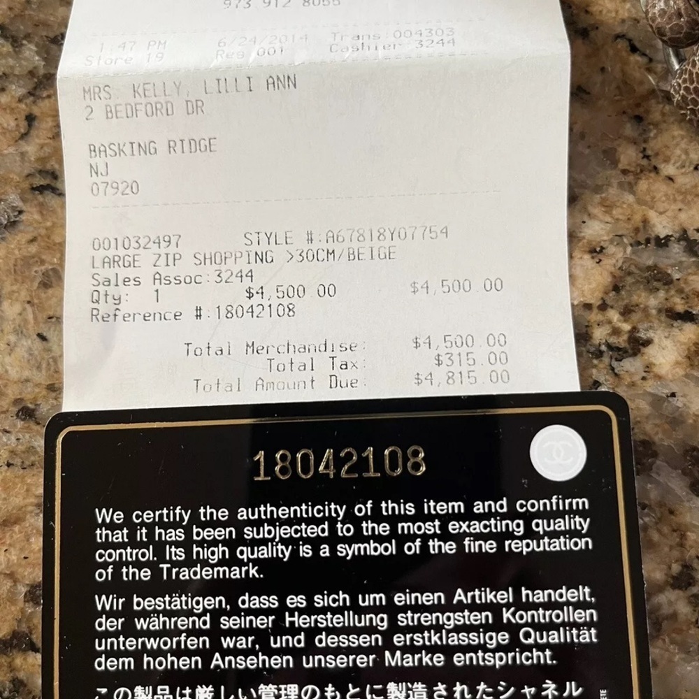 AUTHENTIC CHANEL  HANDBAG ** CAVIAR LEATHER ** VERSATILE, SPACIOUS AND BEAUTIFUL - Picture 5 of 17